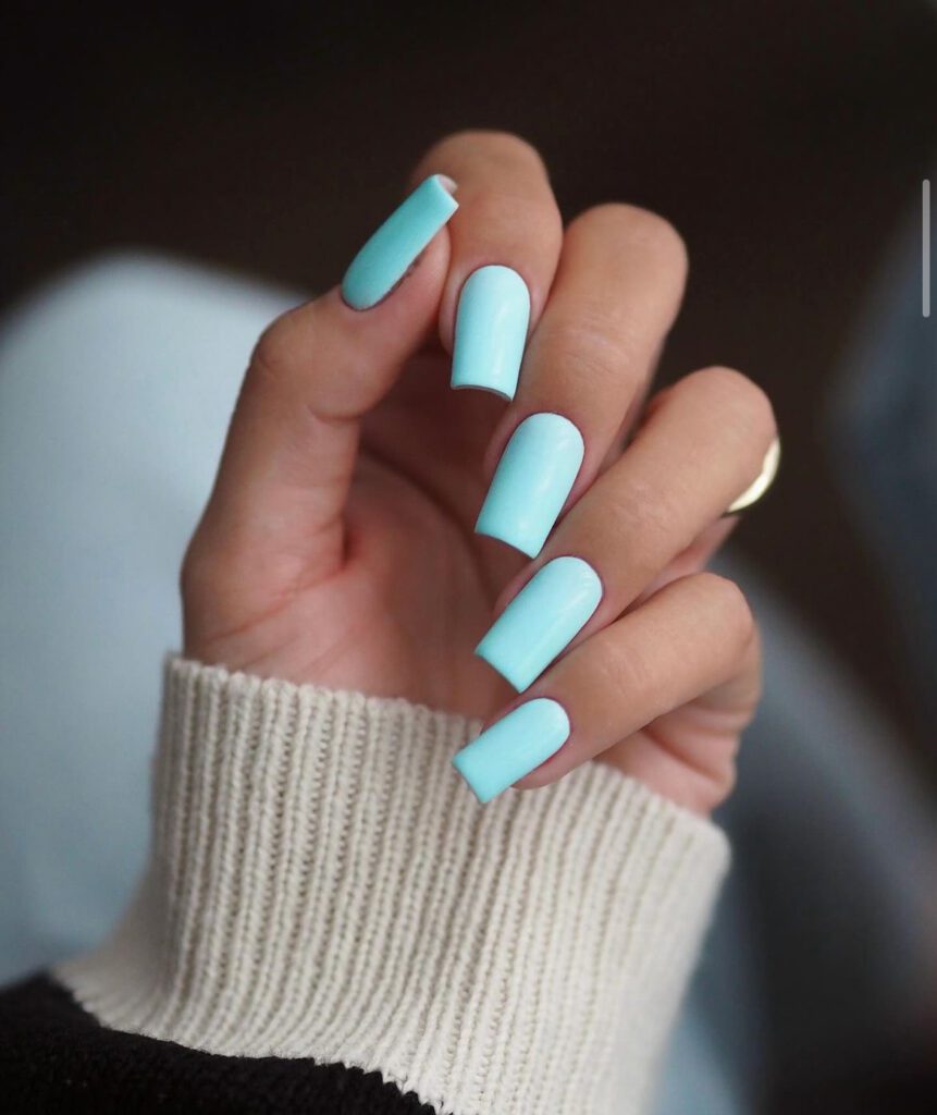 blue spring nails