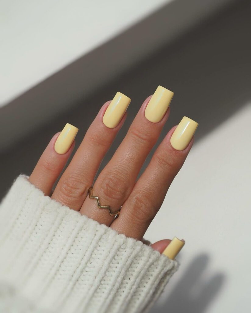 yellow spring nails