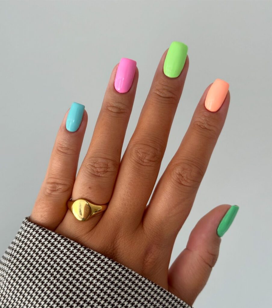 squared nails for summer